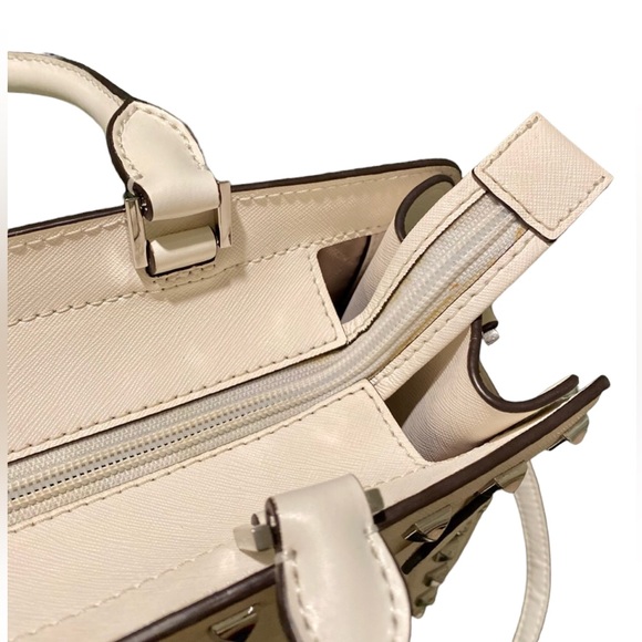 Michael Kors 2 Pc Set Studded Rayne Medium Shoulder Bag w/Shoulder Strap Optic - Picture 2 of 7